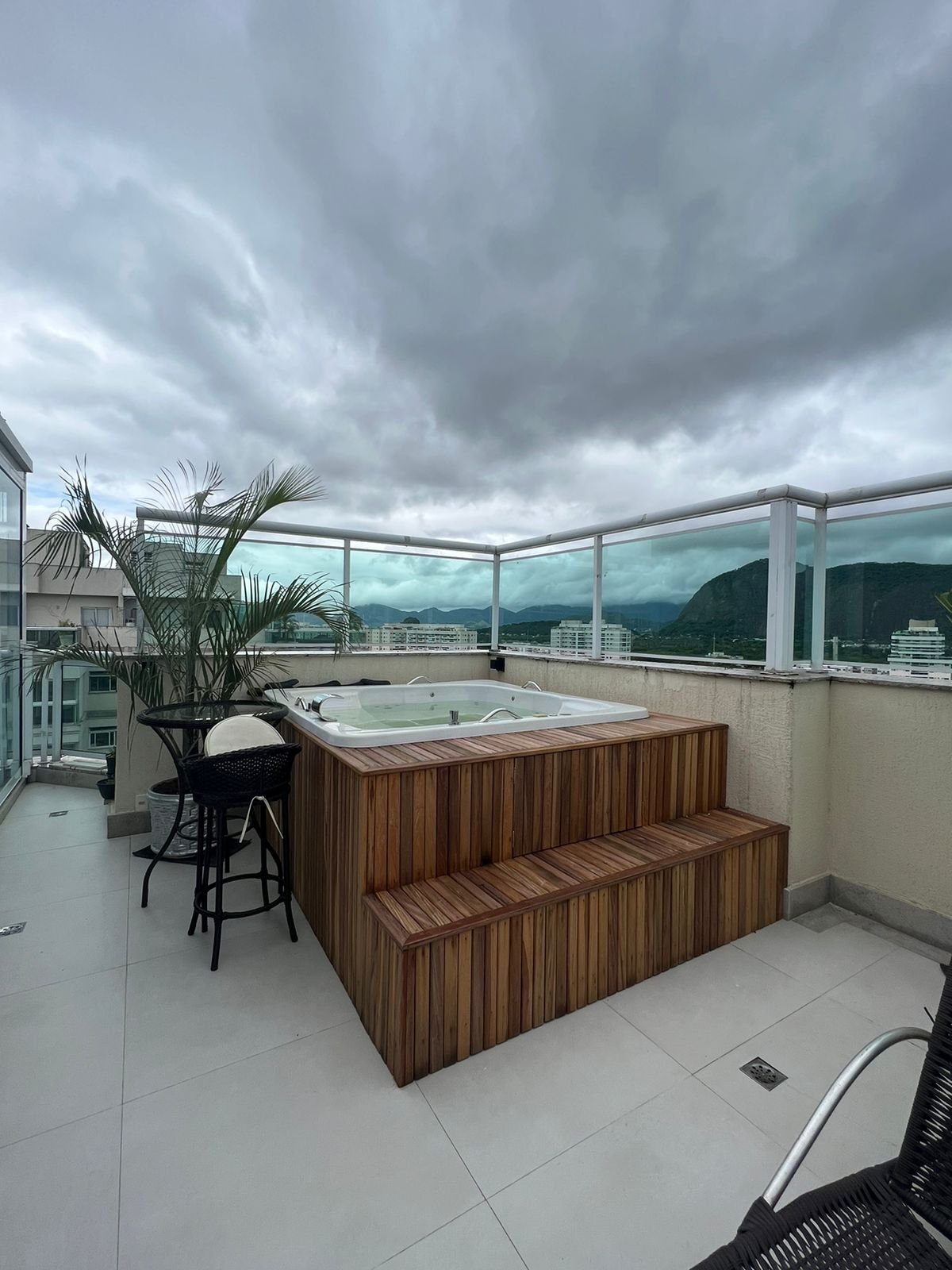Cobertura com hidromassagem e varanda gourmet - foto 4